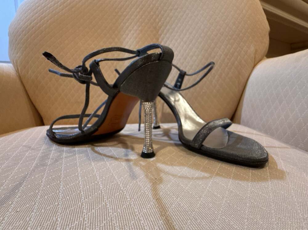 Stuart Weitzman Gray Metallic Rhinestone Embellished Heel Ankle Tie Strappy Sand